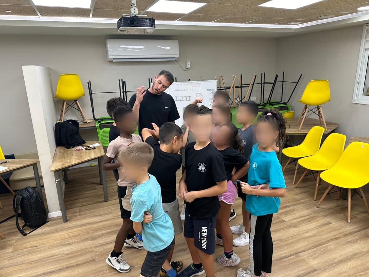 פעילות קבוצתית חווייתית - דרך הכדור